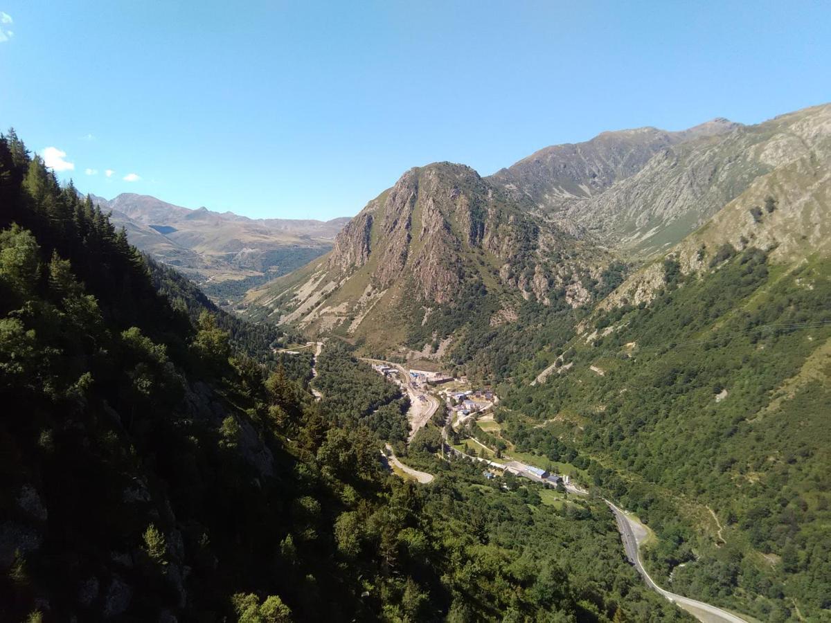 Chalet Bois Au Milieu Des Pyrenees LʼHospitalet-près-lʼAndorre Buitenkant foto